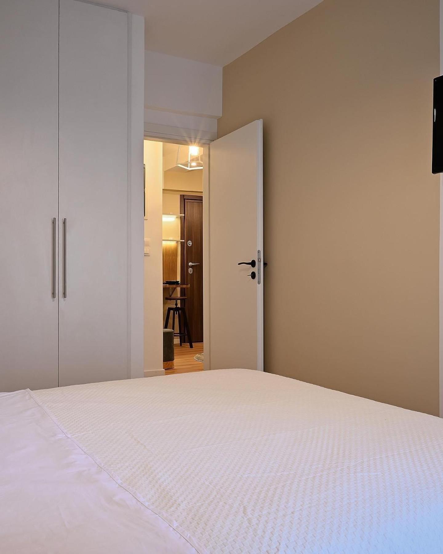 Modern Two Bedroom Apartment At Koukaki Athens Exterior photo
